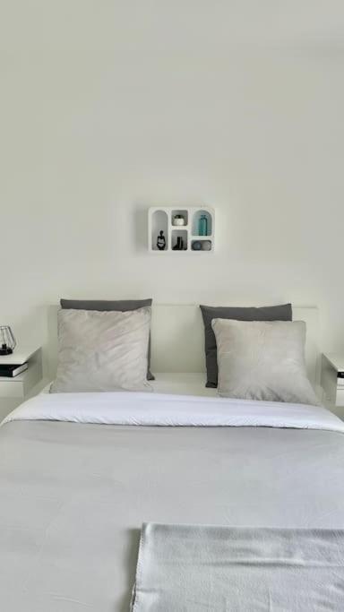Chic Et Cosy Appartement Epure - T3 Courcouronnes Екстериор снимка